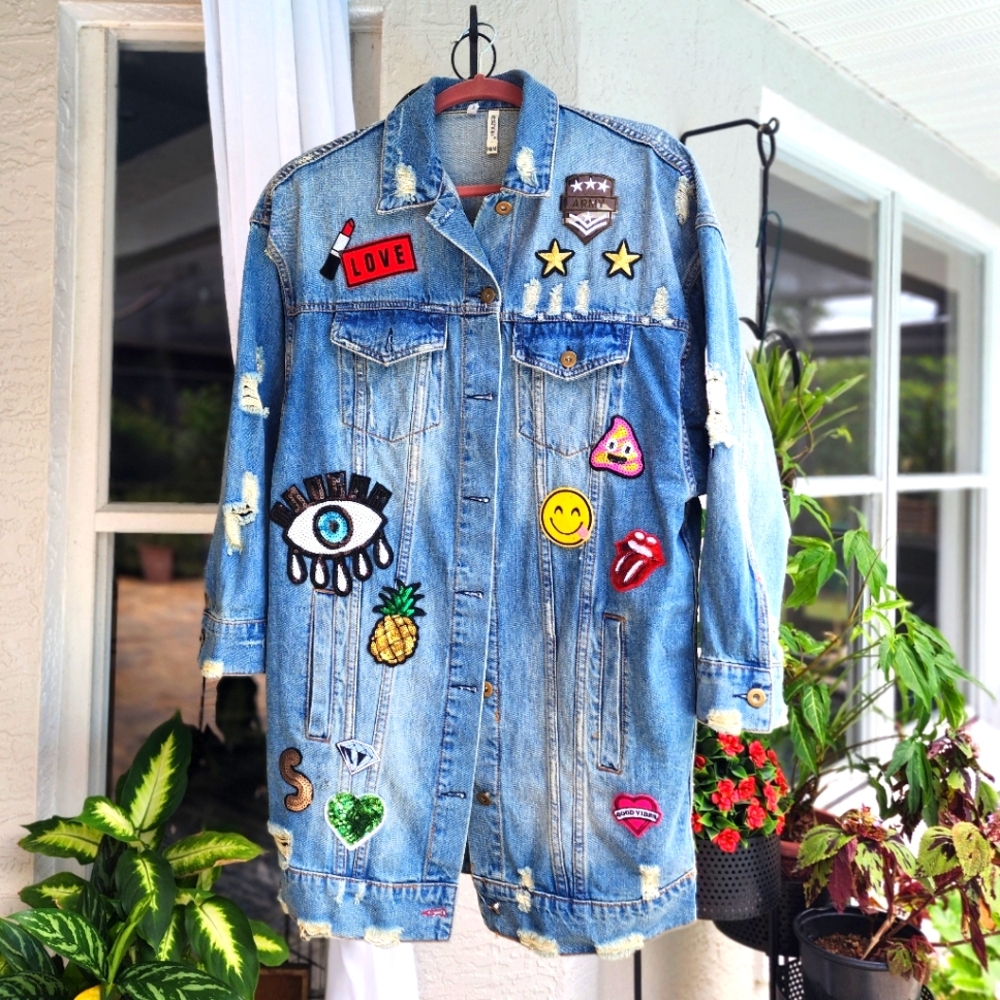 Denim long jacket with patches